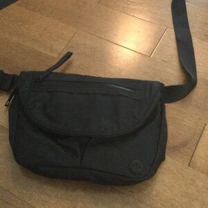 Black Lululemon crossbody bag